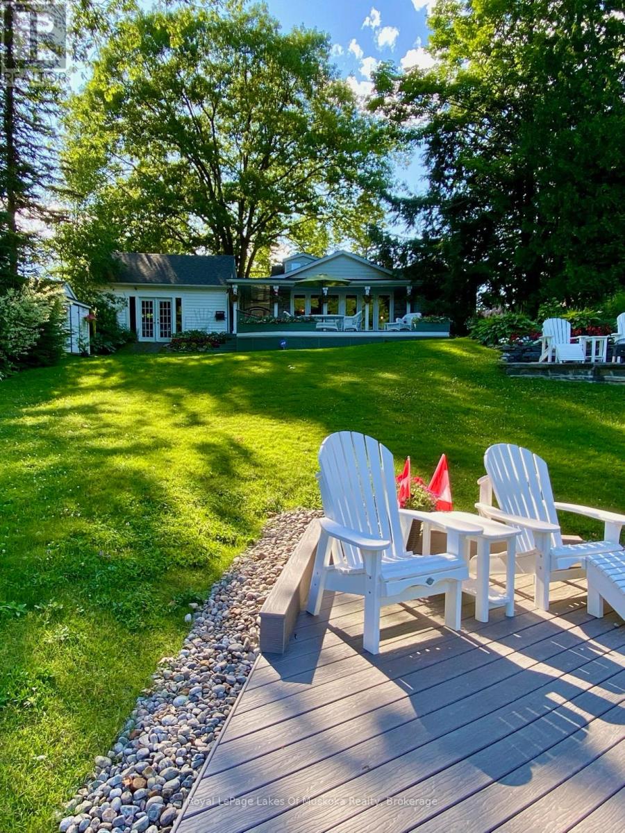 9 Mountview Avenue, Huntsville, Ontario  P1H 1G8 - Photo 7 - X12835352