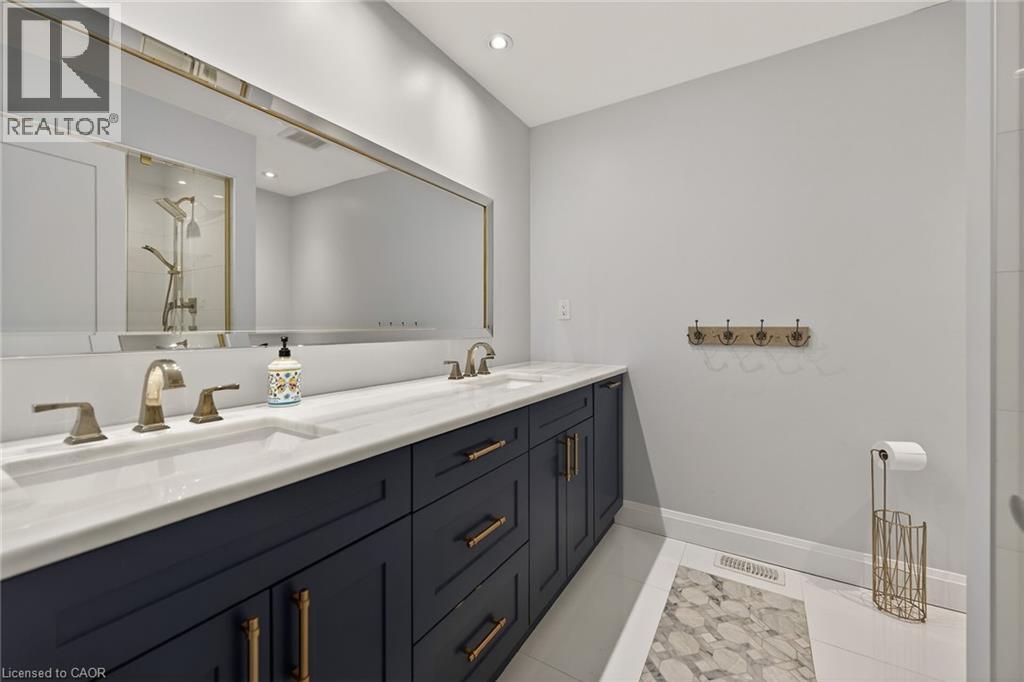 747 Vernon Place, Ancaster, Ontario  L9G 3H4 - Photo 28 - 40809135