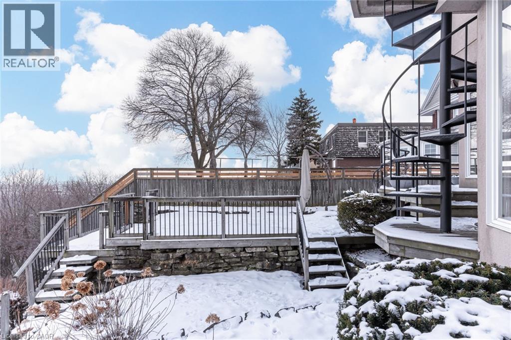 91 Mountain Park Avenue, Hamilton, Ontario  L9A 1A1 - Photo 47 - 40809026