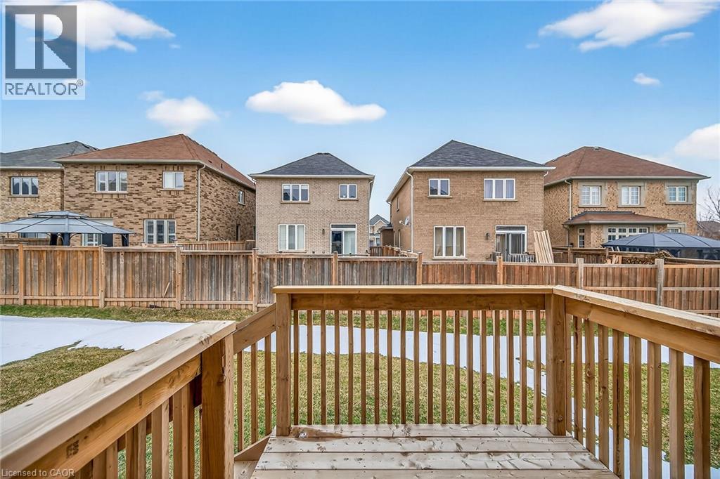 12 Shady Oaks Trail, Hamilton, Ontario  L9B 0E9 - Photo 46 - 40809734