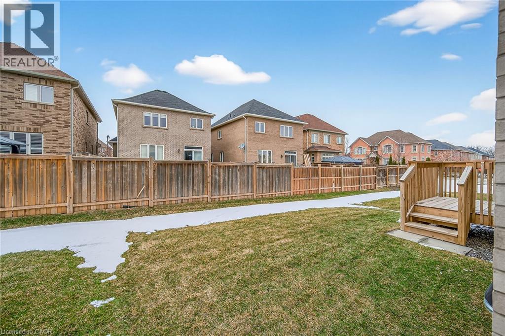 12 Shady Oaks Trail, Hamilton, Ontario  L9B 0E9 - Photo 48 - 40809734