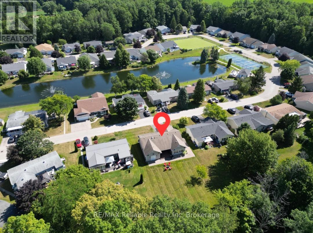 347 Shannon Boulevard, South Huron, Ontario  N0M 1T0 - Photo 4 - X12849768