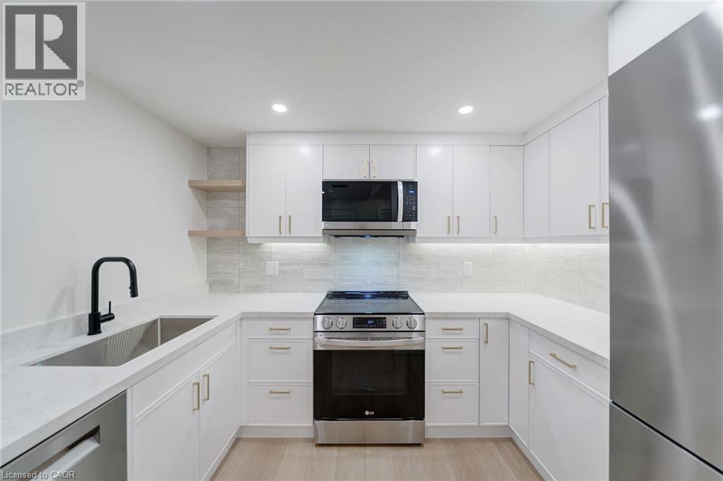 102 Bronte Road Unit# 303, Oakville, Ontario  L6L 6J5 - Photo 4 - 40809594