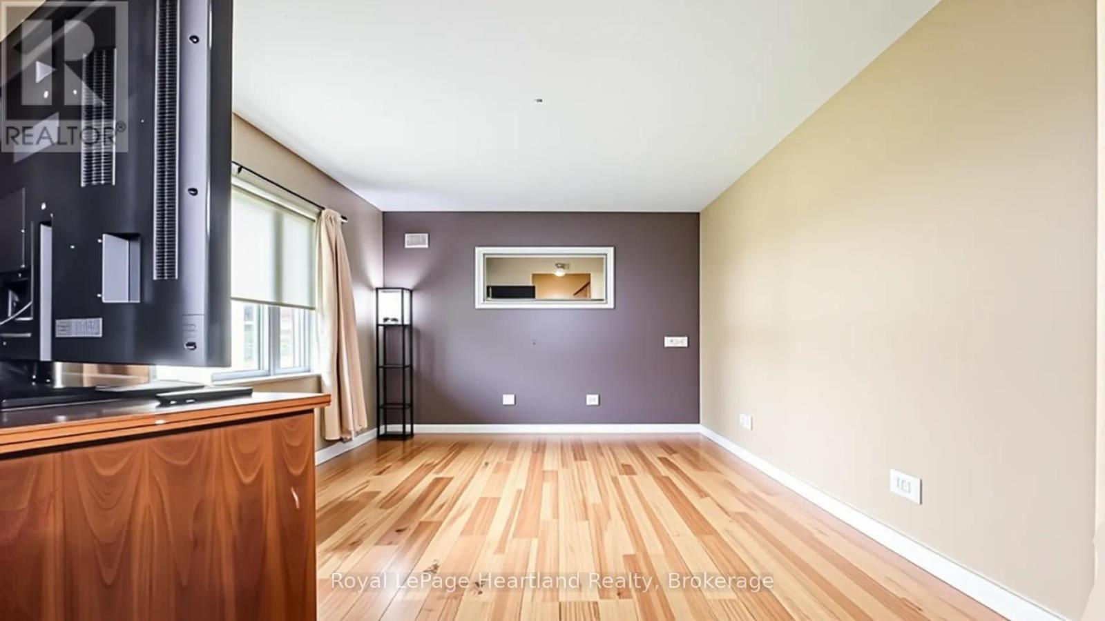 49 Wellington Street W, South Huron, Ontario  N0M 1S2 - Photo 22 - X12850586
