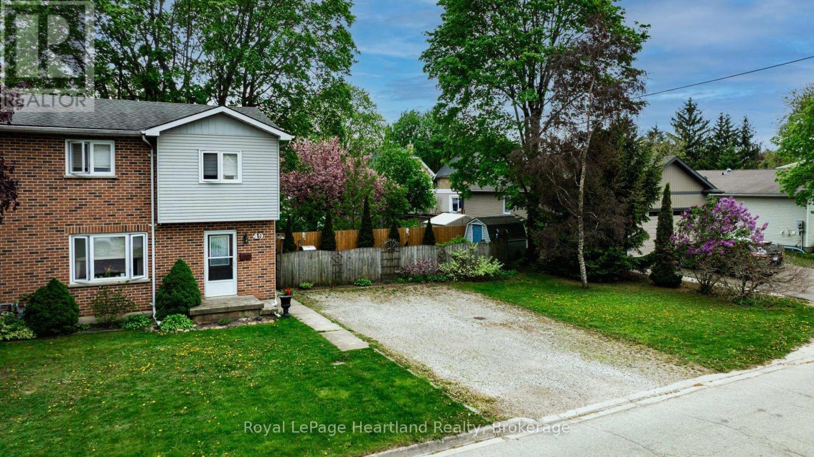 49 Wellington Street W, South Huron, Ontario  N0M 1S2 - Photo 34 - X12850586