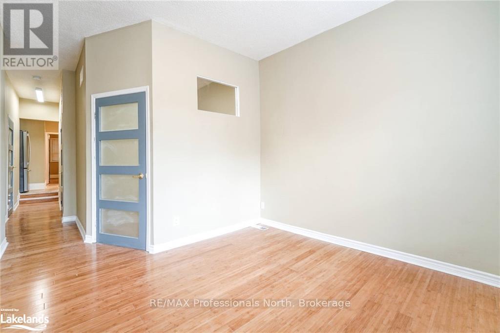 214 Gerrard Street E, Toronto, Ontario  M5A 2E6 - Photo 2 - C12853706