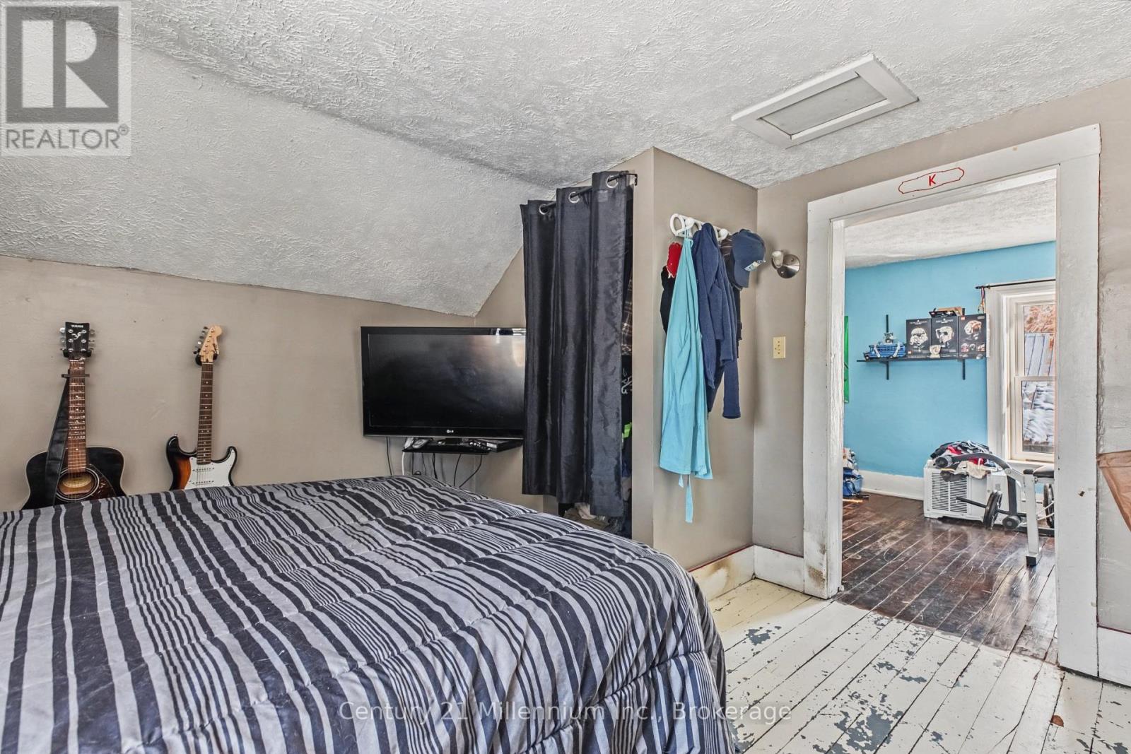 15 Ellen Street, Grey Highlands, Ontario  N0C 1E0 - Photo 21 - X12853390