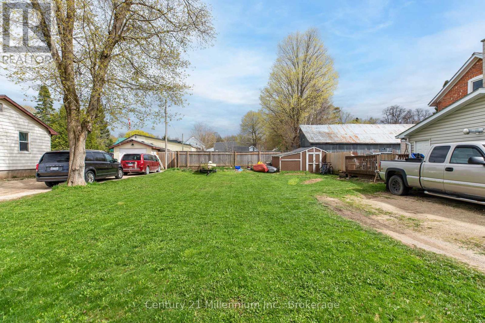 15 Ellen Street, Grey Highlands, Ontario  N0C 1E0 - Photo 25 - X12853390