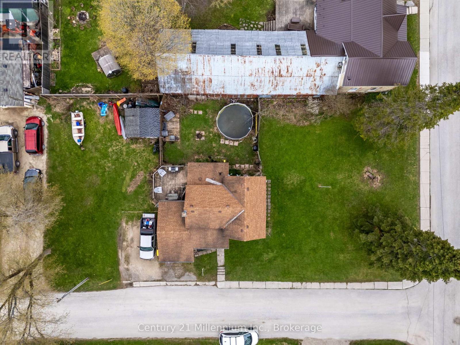 15 Ellen Street, Grey Highlands, Ontario  N0C 1E0 - Photo 32 - X12853390