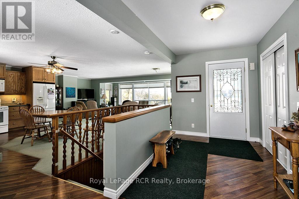 120 Mccullough Lake Drive, Chatsworth, Ontario  N0H 2V0 - Photo 8 - X12853812