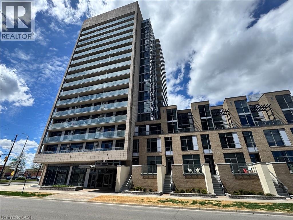 1940 IRONSTONE Drive Unit# 809, Burlington, Ontario