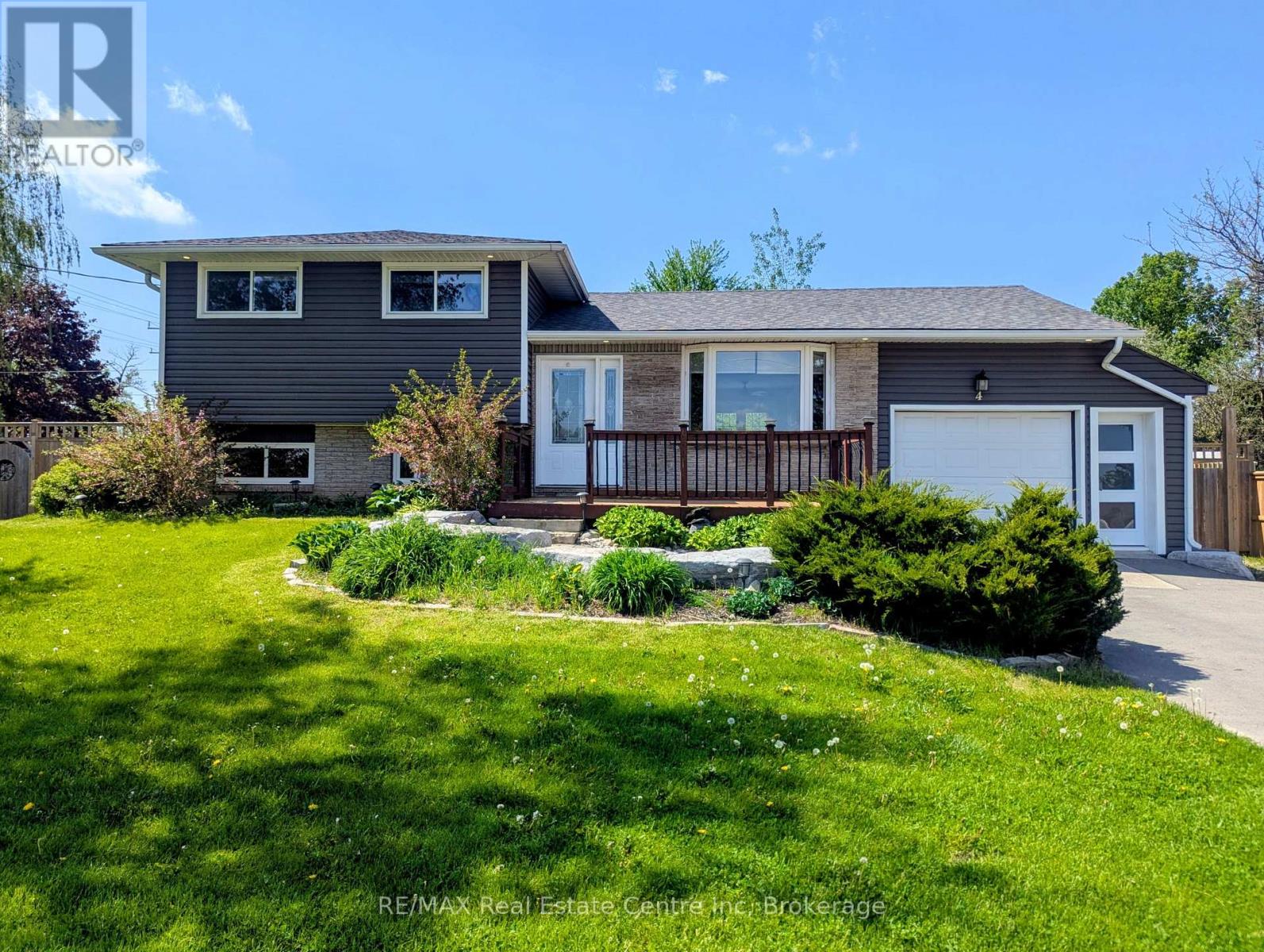 4 First Line, Centre Wellington, Ontario  N0B 1S0 - Photo 2 - X12855432