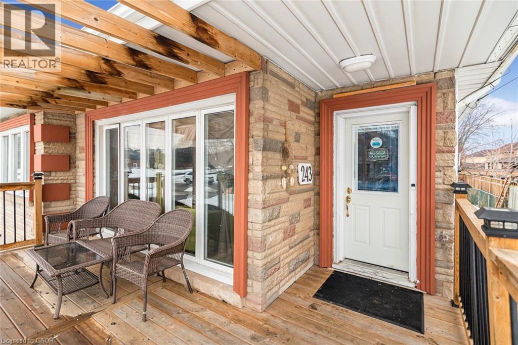 243 Federal Street, Stoney Creek, Ontario  L8E 1P6 - Photo 3 - 40809890