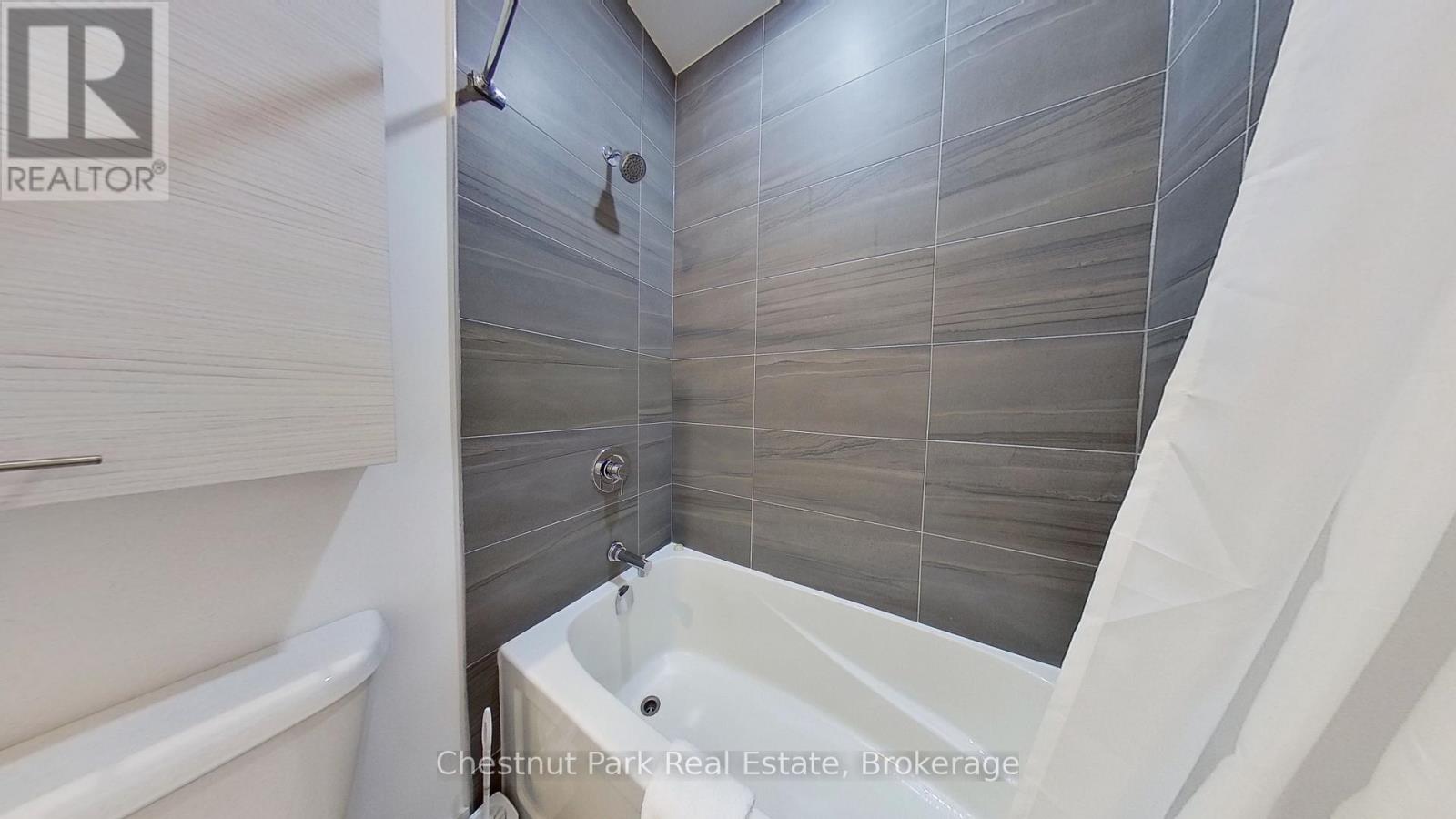 410 - 120 Carrick Trail, Gravenhurst, Ontario  P1P 0B6 - Photo 11 - X12856766