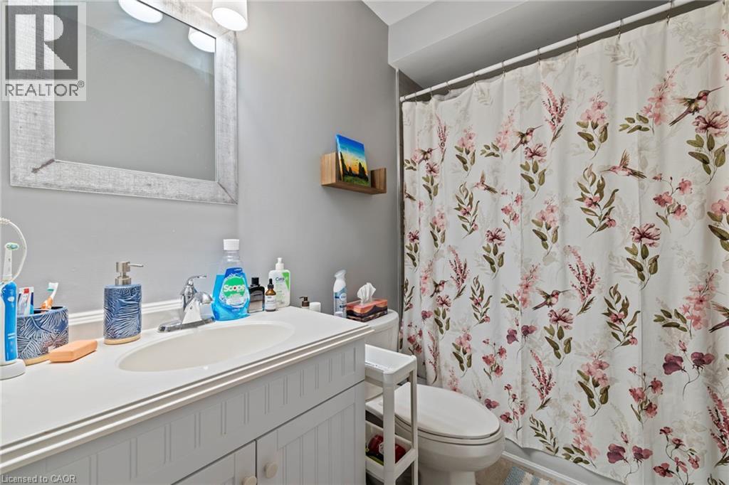 107 Horning Drive, Hamilton, Ontario  L9C 6L2 - Photo 13 - 40810434