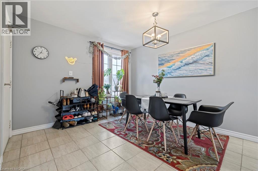 107 Horning Drive, Hamilton, Ontario  L9C 6L2 - Photo 4 - 40810434