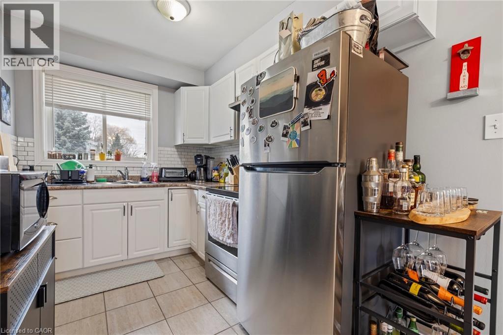 107 Horning Drive, Hamilton, Ontario  L9C 6L2 - Photo 5 - 40810434