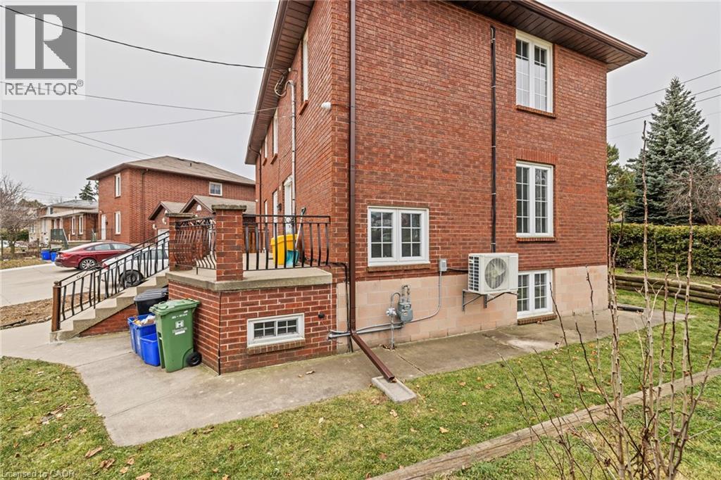 107 Horning Drive, Hamilton, Ontario  L9C 6L2 - Photo 2 - 40810440