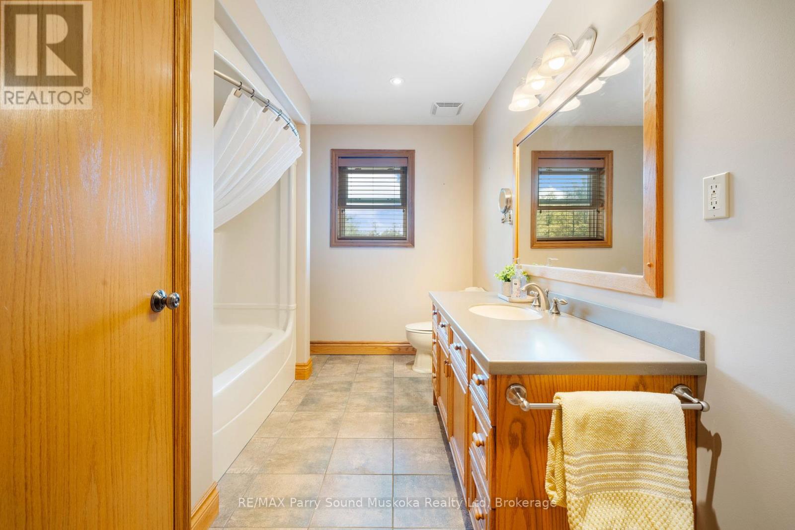 217 South Shore Road, The Archipelago, Ontario  P0G 1K0 - Photo 28 - X12858694