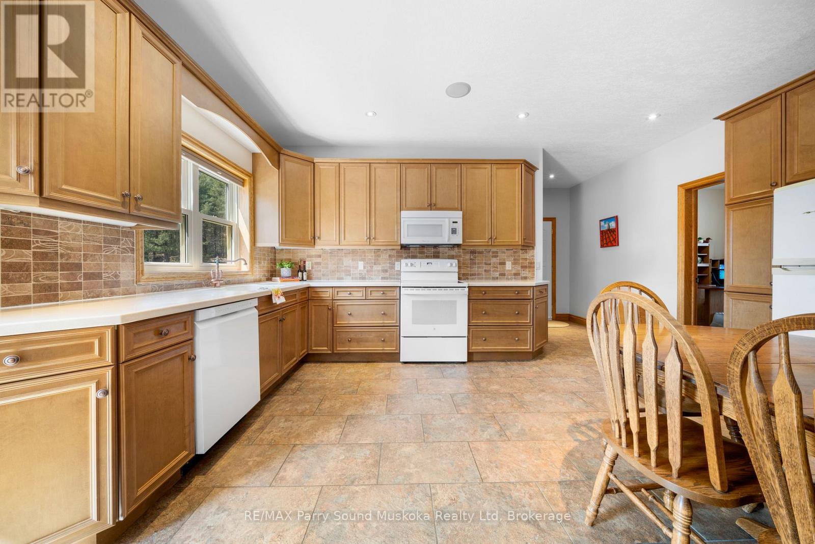 217 South Shore Road, The Archipelago, Ontario  P0G 1K0 - Photo 8 - X12858694