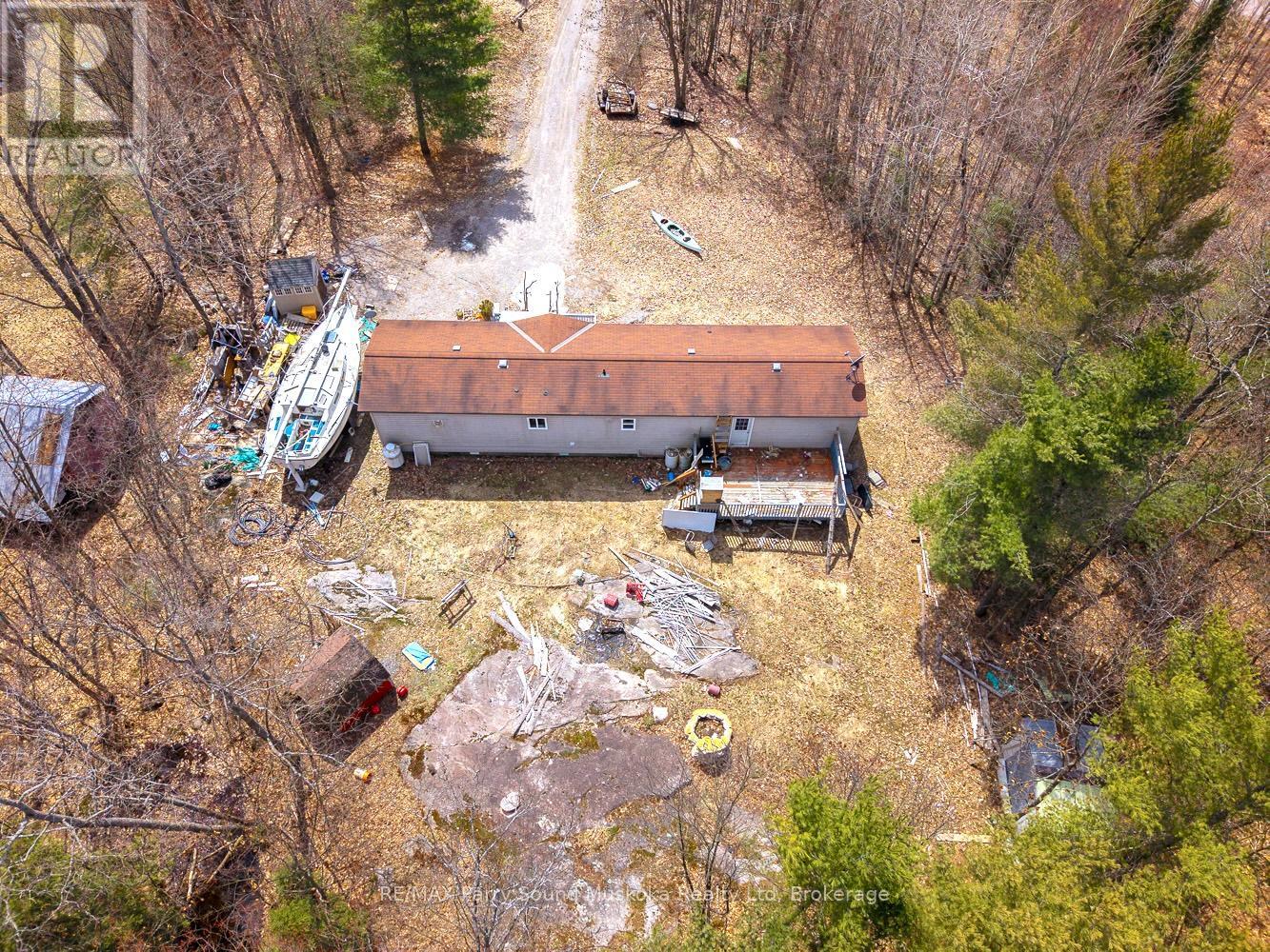 3 Little's Lane, Carling, Ontario  P0G 1G0 - Photo 4 - X12859444
