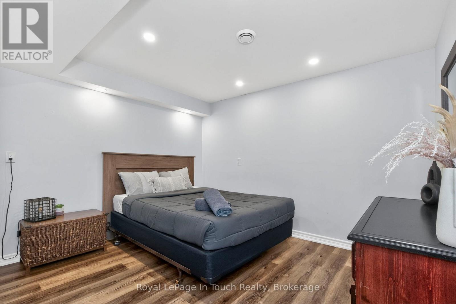 157 Farlain Lake Road W, Tiny, Ontario  L9M 0B9 - Photo 47 - S12861868