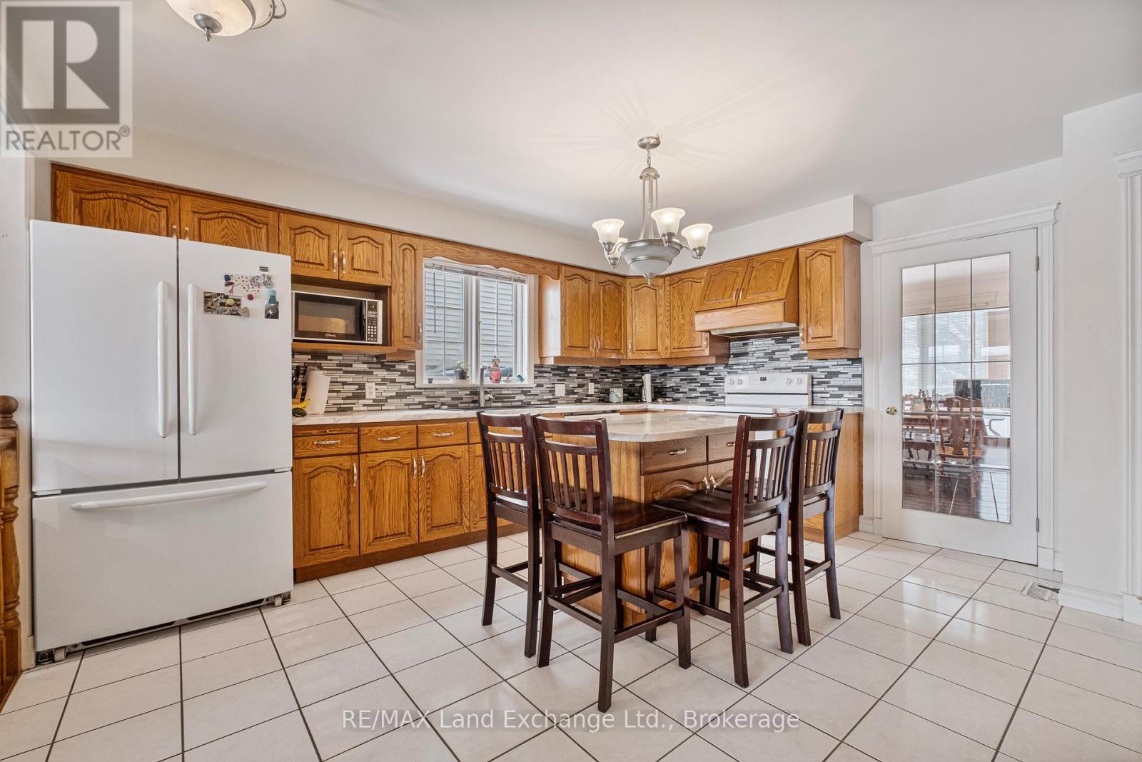 750 Mcpherson Crescent, Kincardine, Ontario  N2Z 1M4 - Photo 13 - X12862572