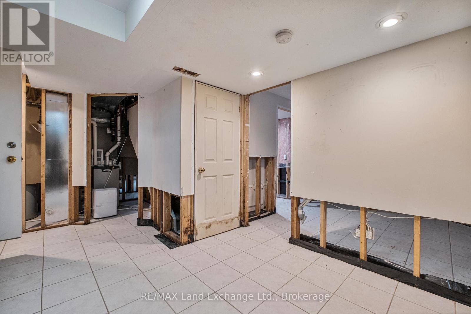 750 Mcpherson Crescent, Kincardine, Ontario  N2Z 1M4 - Photo 36 - X12862572