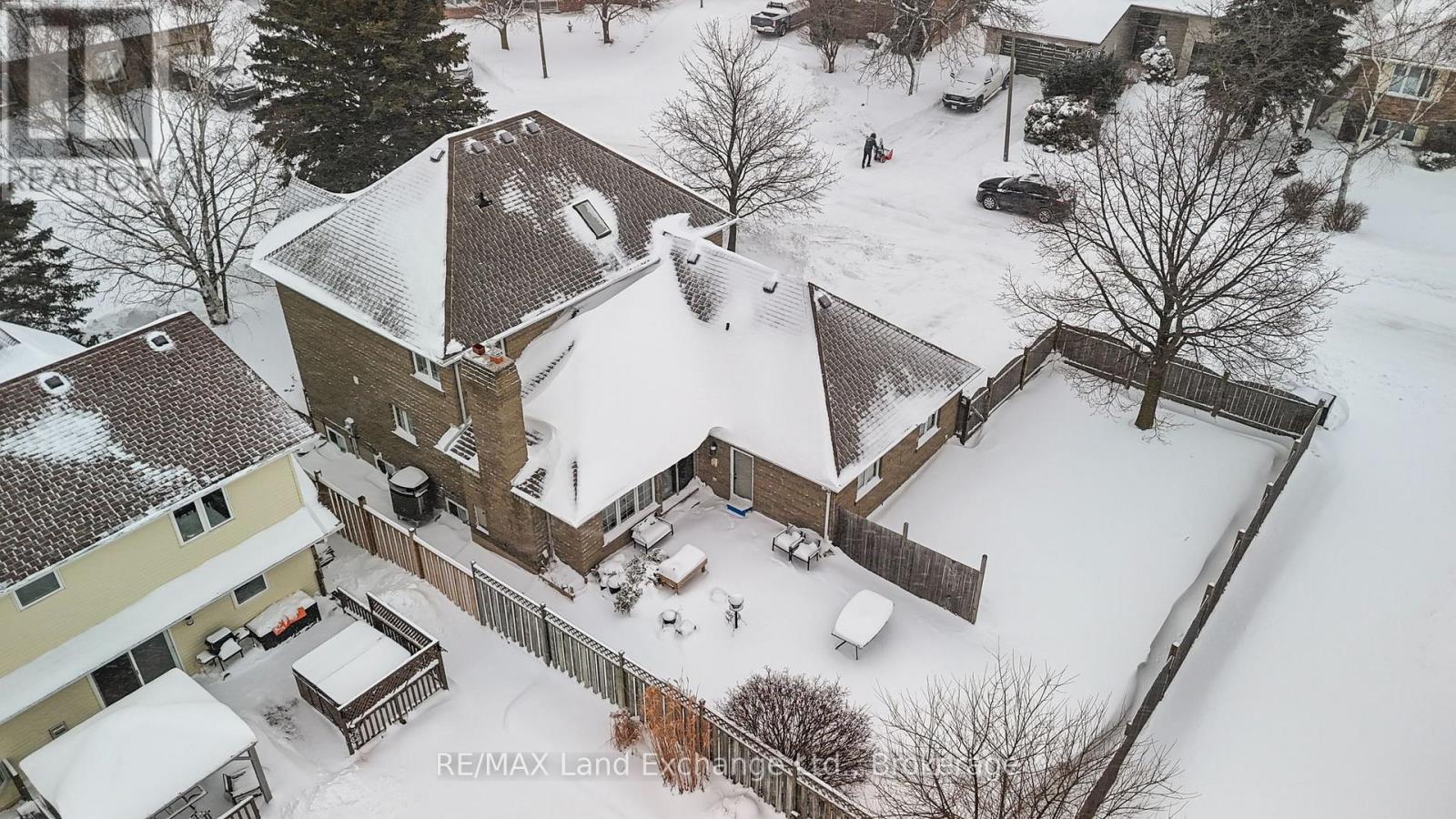 750 Mcpherson Crescent, Kincardine, Ontario  N2Z 1M4 - Photo 9 - X12862572