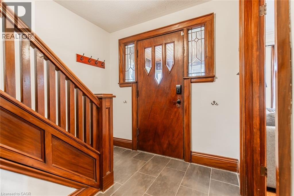 60 Lake Avenue, Stoney Creek, Ontario  L8G 3N3 - Photo 3 - 40810752