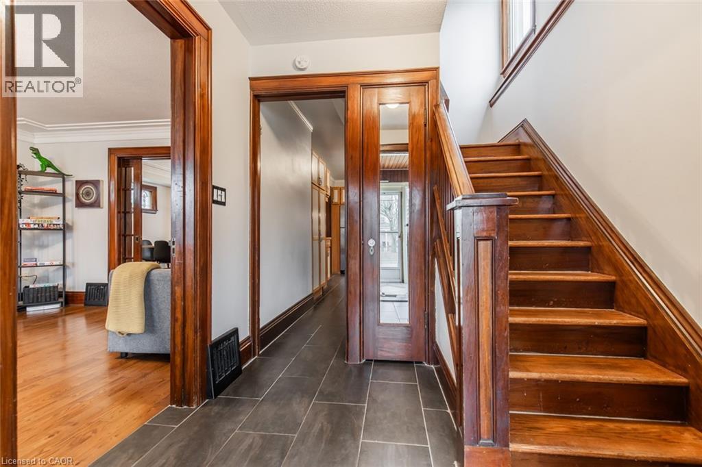 60 Lake Avenue, Stoney Creek, Ontario  L8G 3N3 - Photo 4 - 40810752