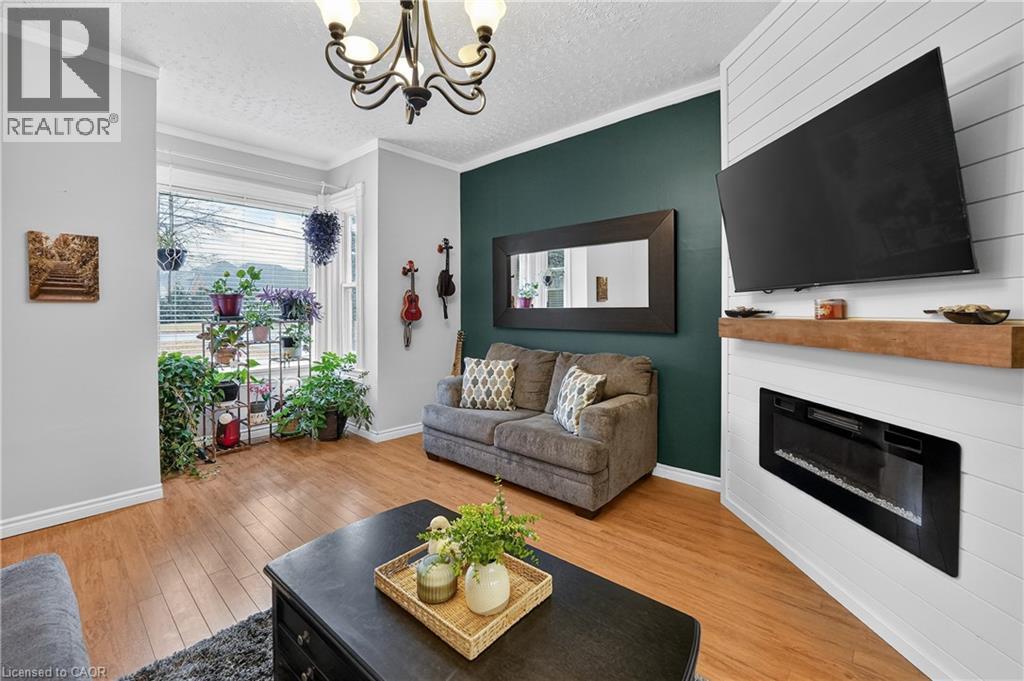 287 Main Street E, Grimsby, Ontario  L3M 1P9 - Photo 3 - 40809746