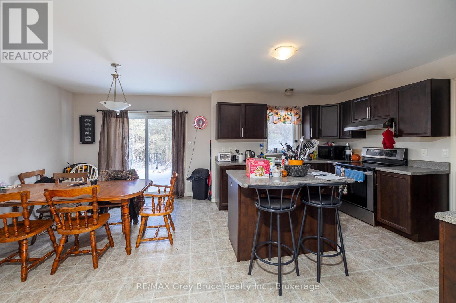 260 Spring Creek Road, South Bruce Peninsula, Ontario  N0H 1P0 - Photo 10 - X12864868