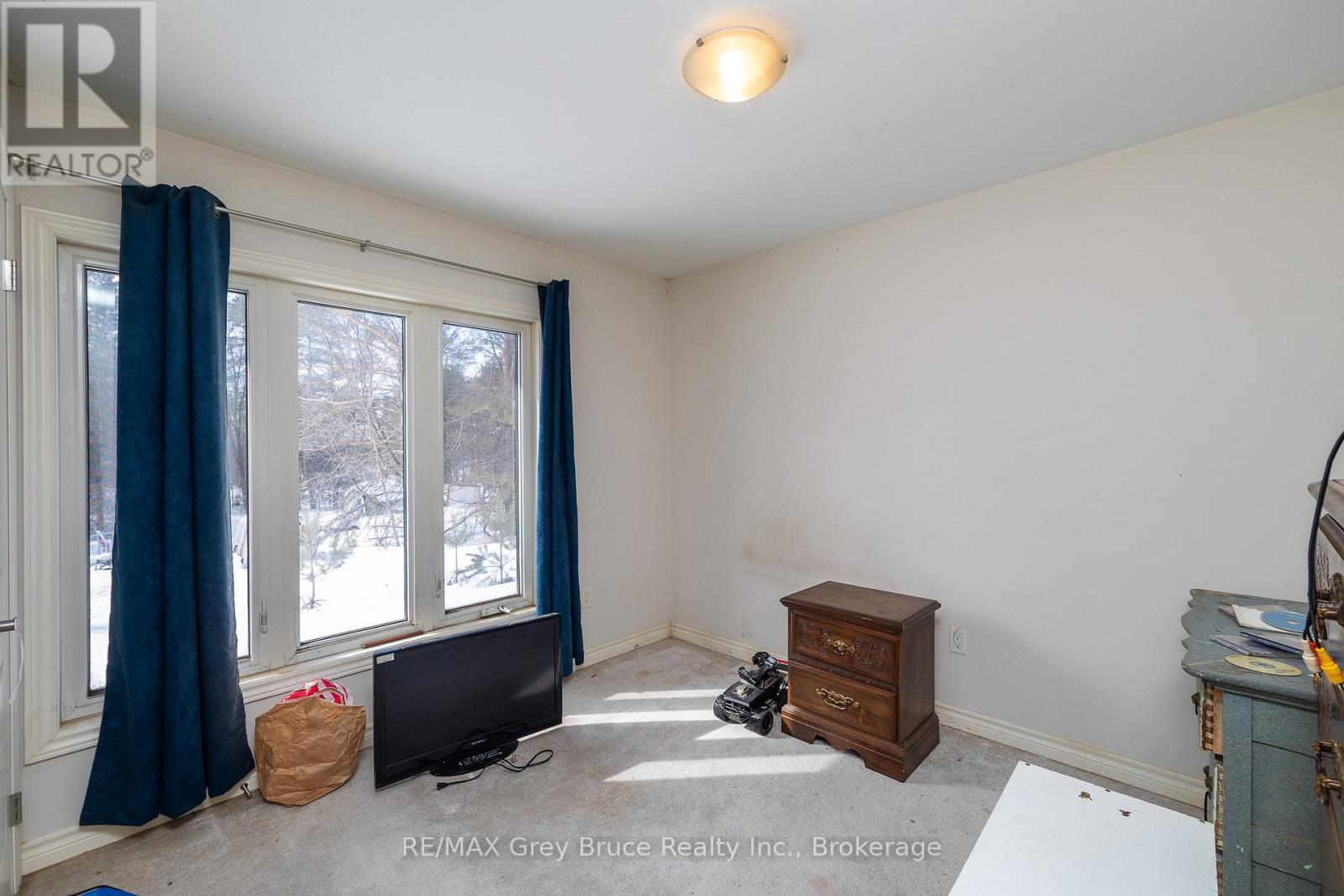 260 Spring Creek Road, South Bruce Peninsula, Ontario  N0H 1P0 - Photo 16 - X12864868