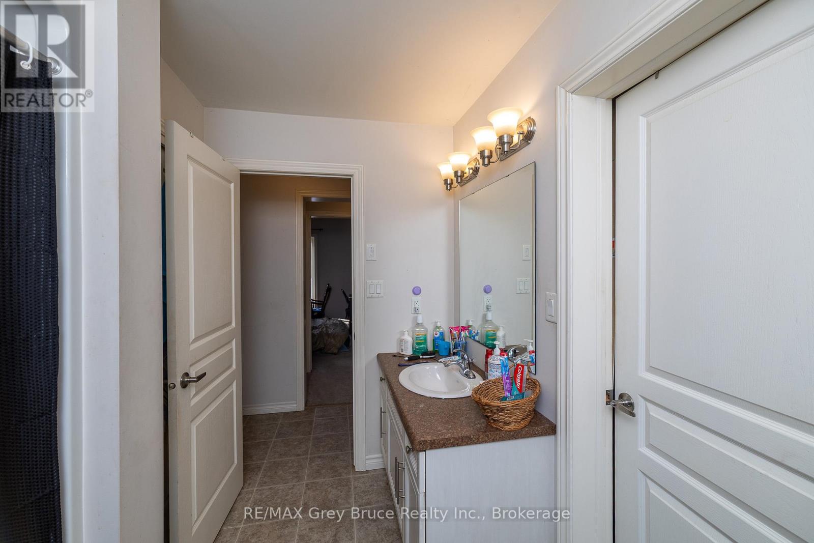260 Spring Creek Road, South Bruce Peninsula, Ontario  N0H 1P0 - Photo 23 - X12864868