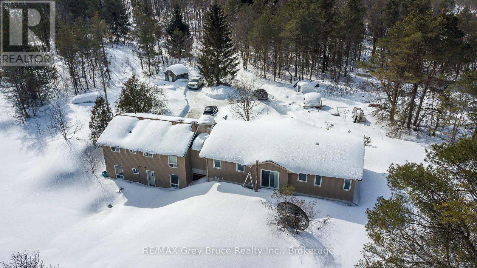 260 Spring Creek Road, South Bruce Peninsula, Ontario  N0H 1P0 - Photo 32 - X12864868