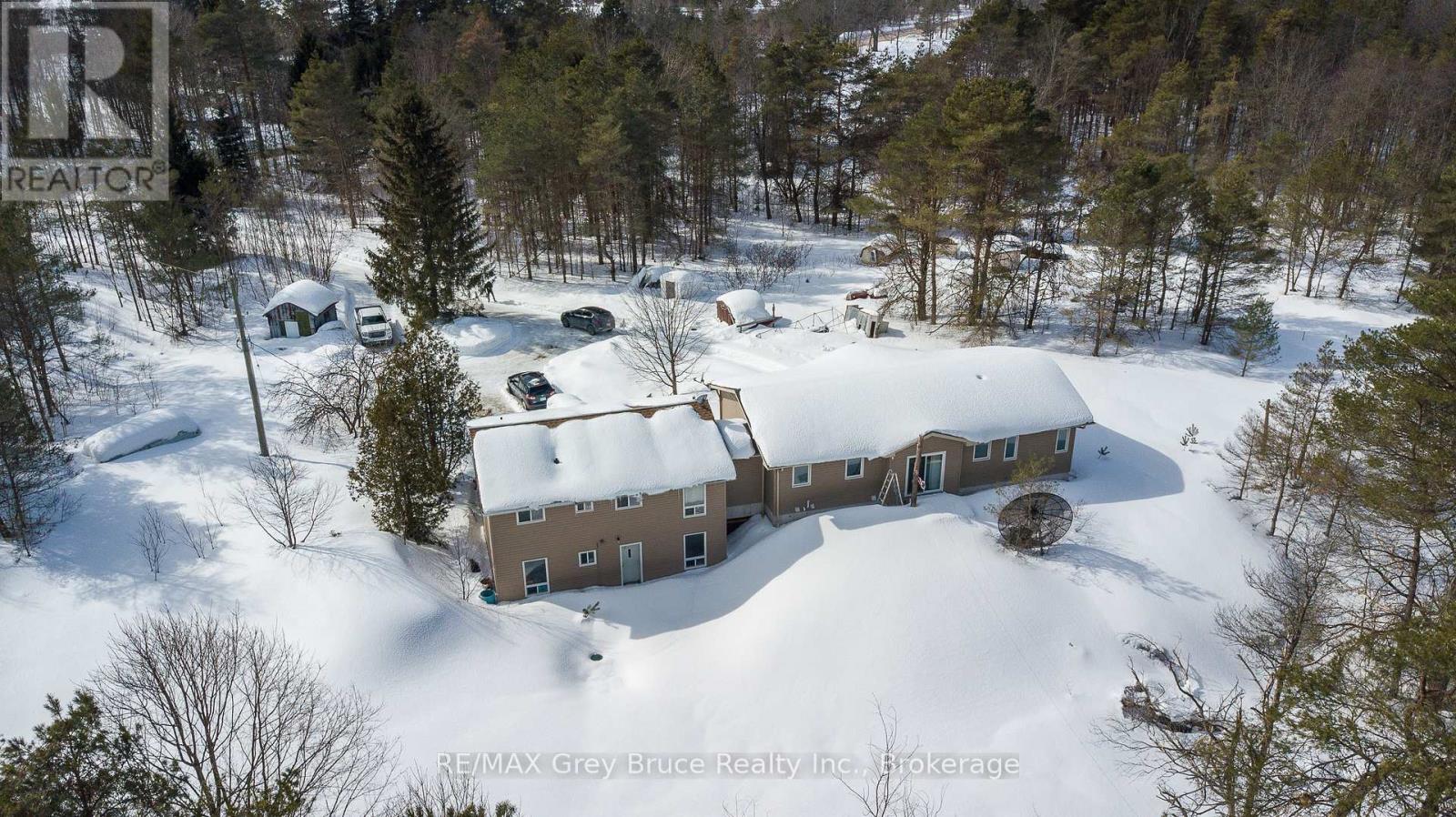 260 Spring Creek Road, South Bruce Peninsula, Ontario  N0H 1P0 - Photo 33 - X12864868