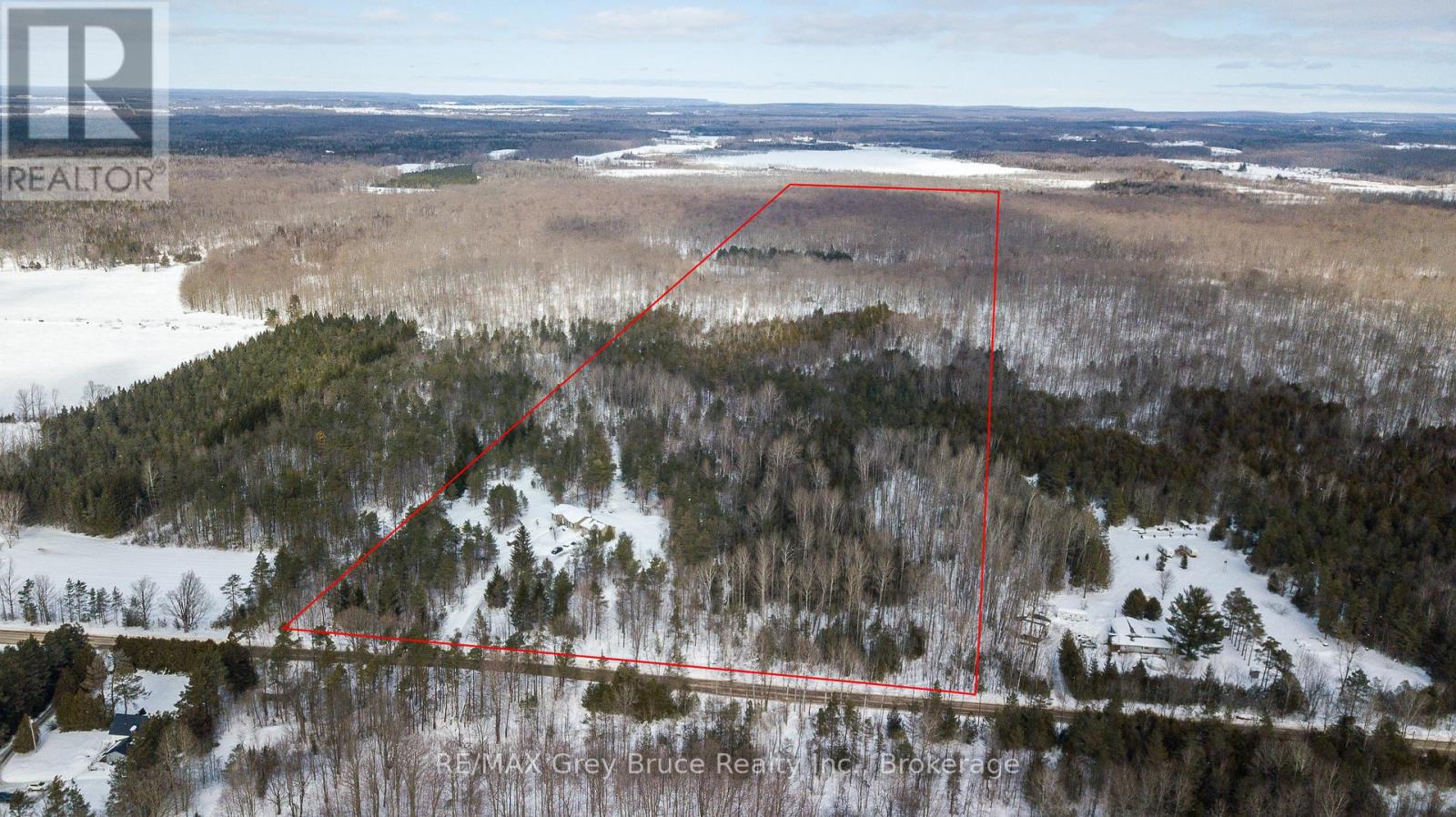 260 Spring Creek Road, South Bruce Peninsula, Ontario  N0H 1P0 - Photo 36 - X12864868