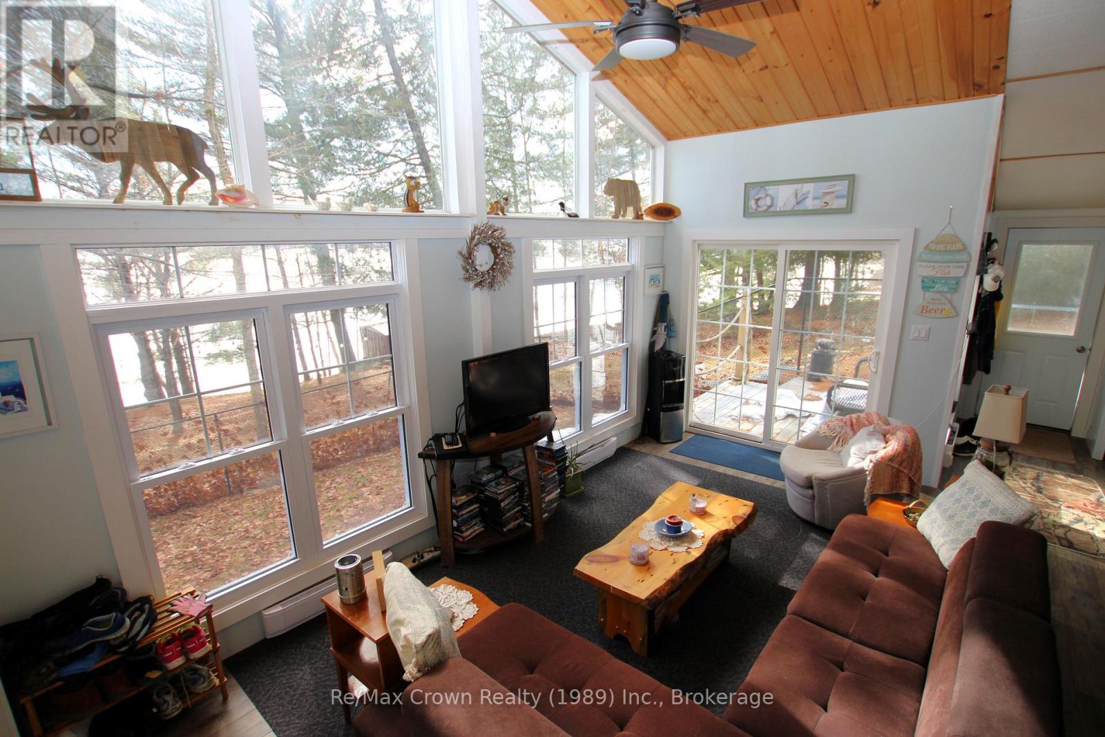 935 Limberlost Point Road, Parry Sound Remote Area, Ontario  P0H 2R0 - Photo 22 - X12867182