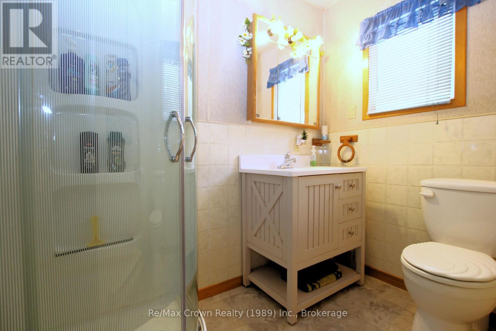 935 Limberlost Point Road, Parry Sound Remote Area, Ontario  P0H 2R0 - Photo 33 - X12867182