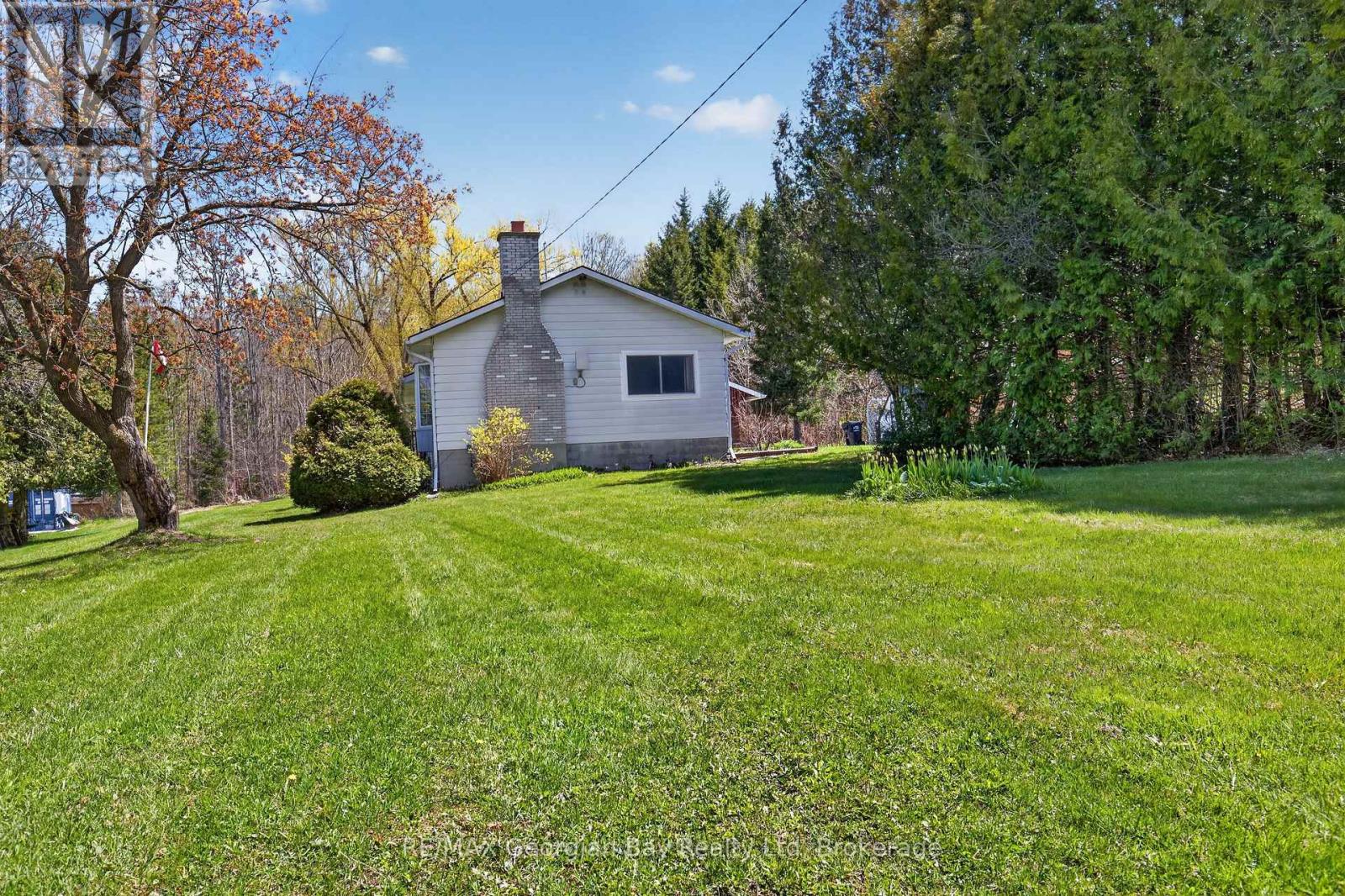 2407 Rumney Road, Tay, Ontario  L4R 4K3 - Photo 2 - S12867874