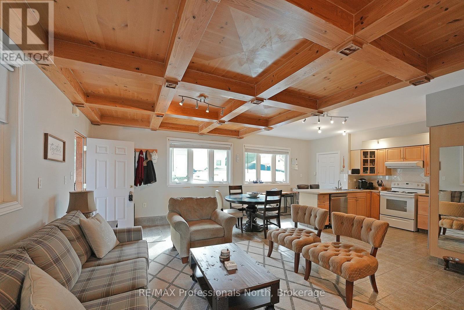 1008 Cherokee Trail, Algonquin Highlands, Ontario  K0M 1J1 - Photo 14 - X12868674