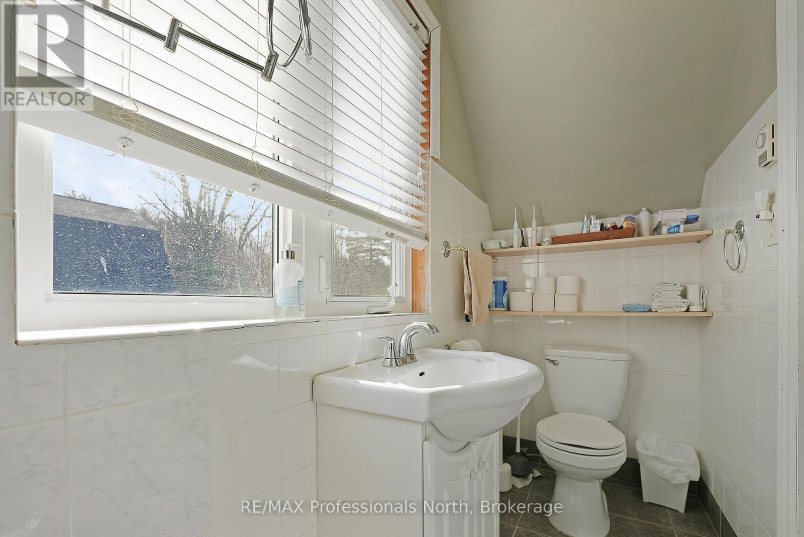 1008 Cherokee Trail, Algonquin Highlands, Ontario  K0M 1J1 - Photo 24 - X12868674