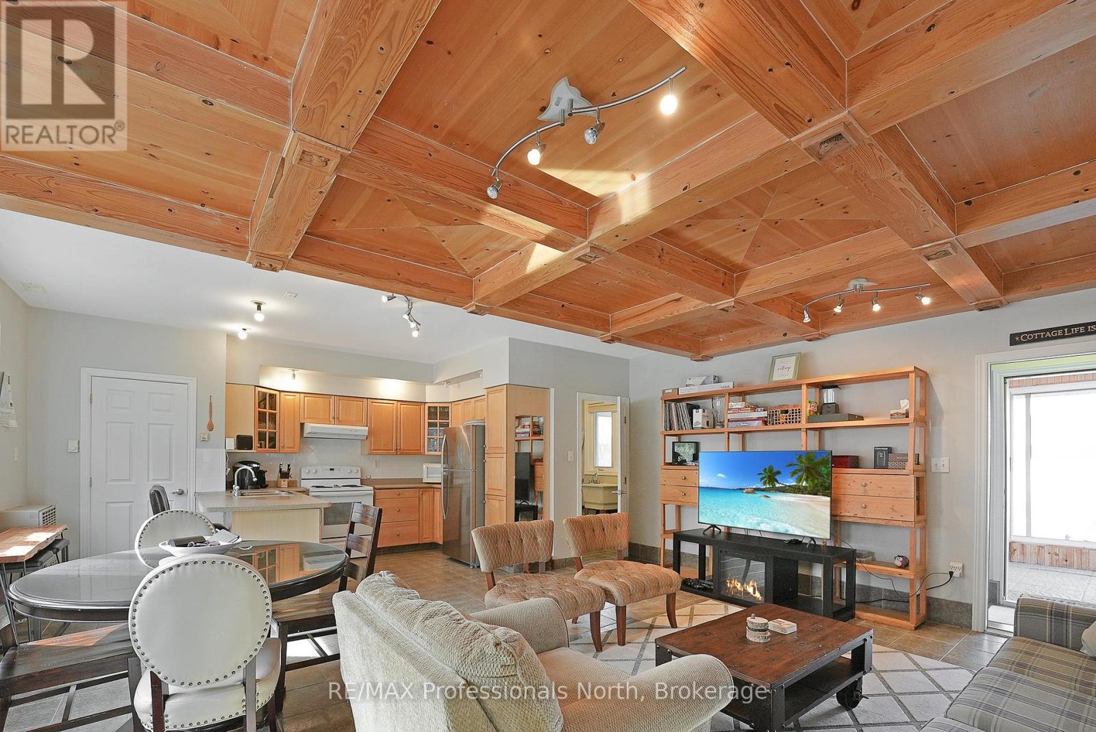 1008 Cherokee Trail, Algonquin Highlands, Ontario  K0M 1J1 - Photo 6 - X12868674