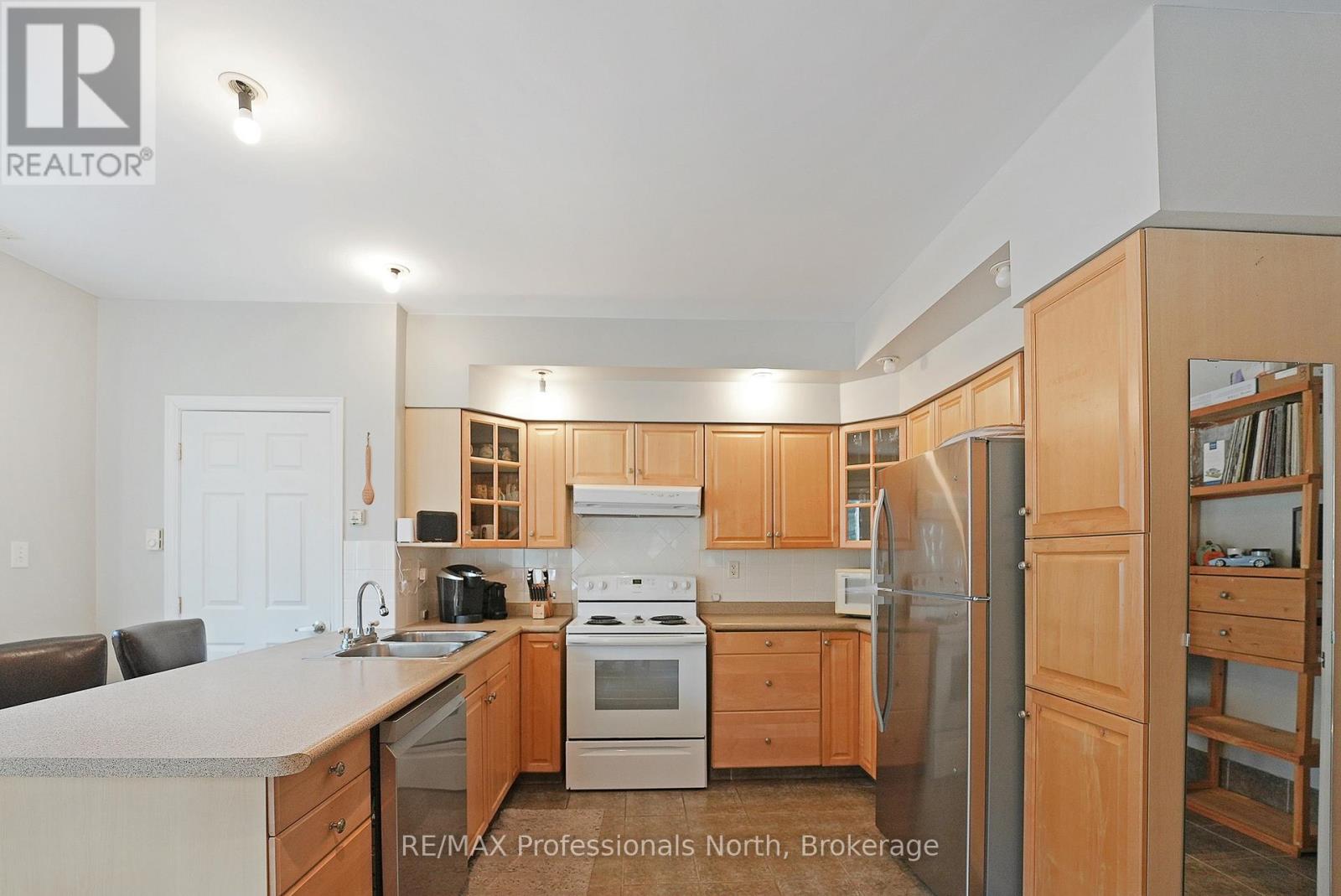 1008 Cherokee Trail, Algonquin Highlands, Ontario  K0M 1J1 - Photo 8 - X12868674