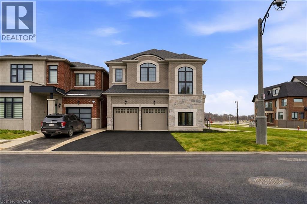 132 Settlers Road E, Oakville, Ontario  L6H 0Y3 - Photo 2 - 40808337