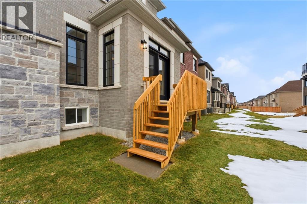 132 Settlers Road E, Oakville, Ontario  L6H 0Y3 - Photo 28 - 40808337