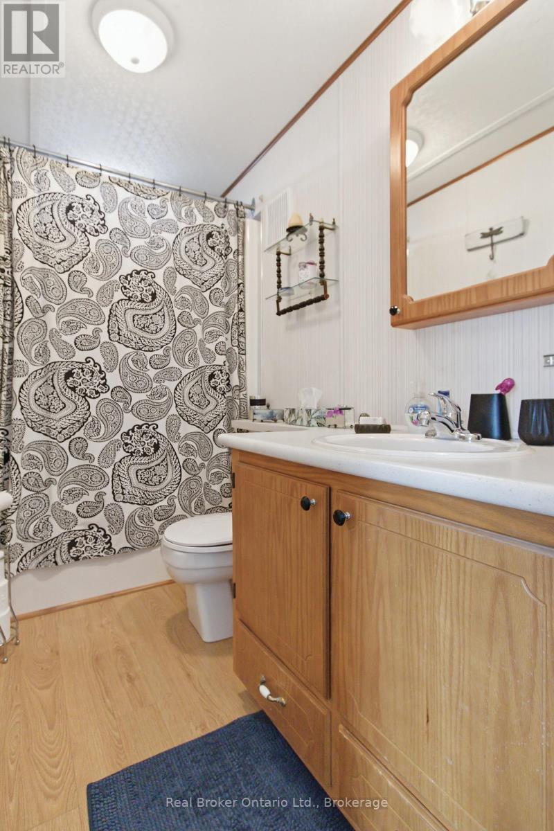 428 Pine Pass, Centre Wellington, Ontario  N1M 2W5 - Photo 26 - X12870108
