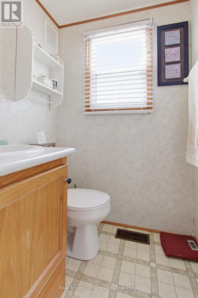 428 Pine Pass, Centre Wellington, Ontario  N1M 2W5 - Photo 32 - X12870108