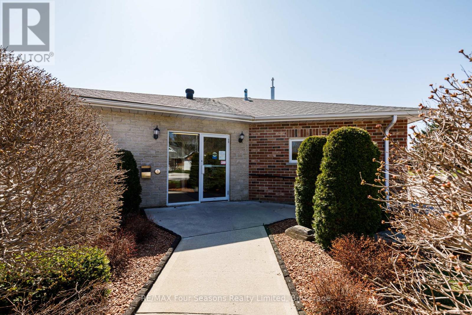 8 - 275 Huron Street, Clearview, Ontario  L0M 1S0 - Photo 43 - S12870374